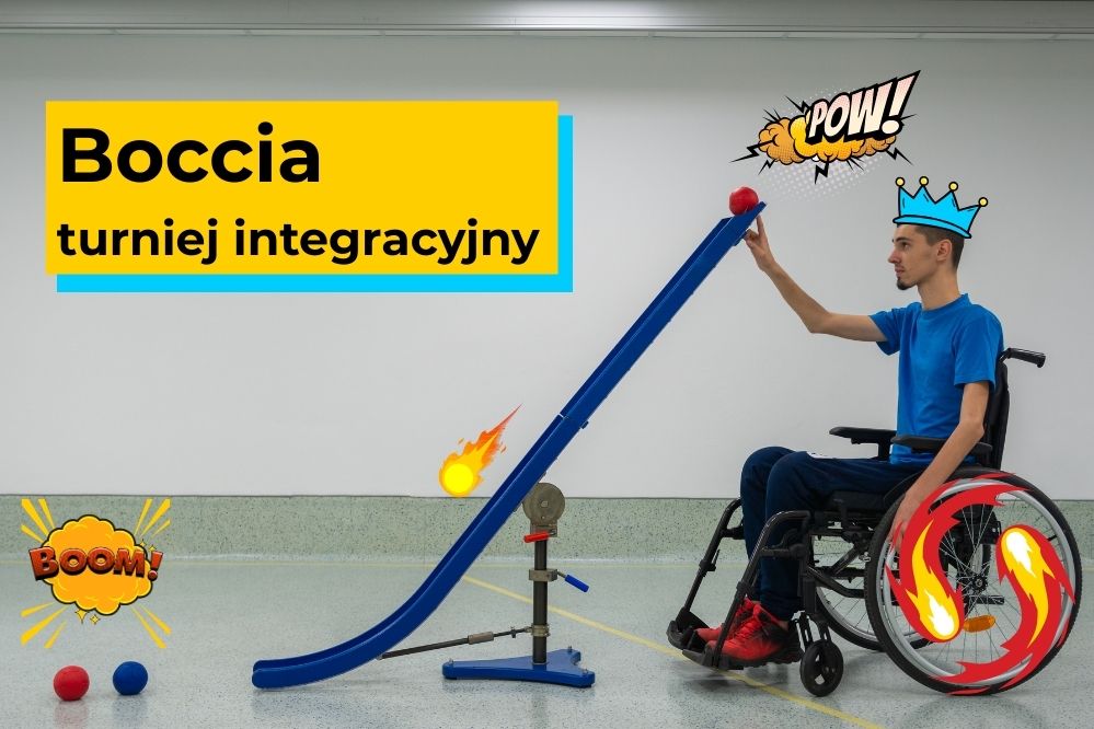 Młody chłopak gra w Boccie, przygotowuje piłkę do rzutu.
